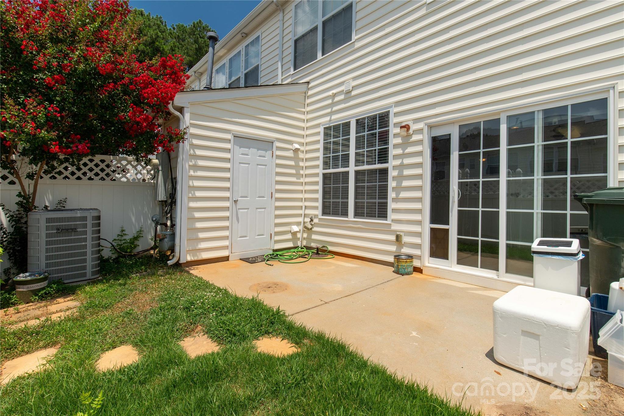 Ridge Pointe - Residential