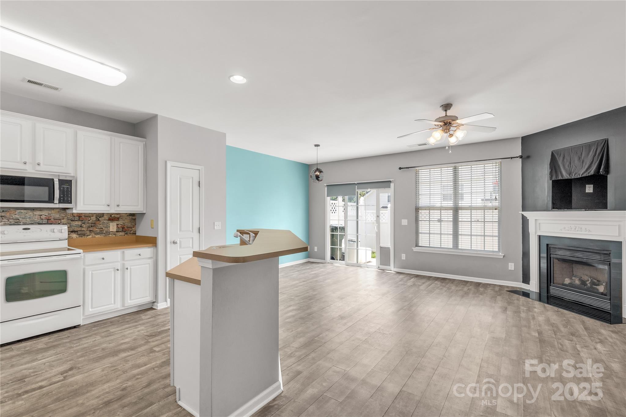 Ridge Pointe - Residential