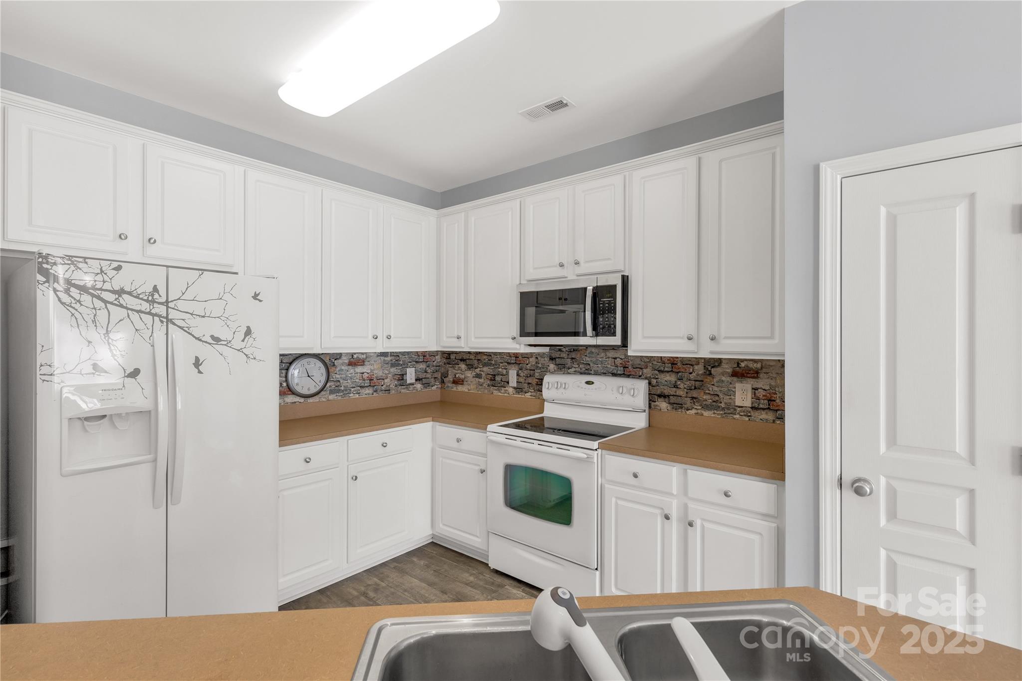 Ridge Pointe - Residential