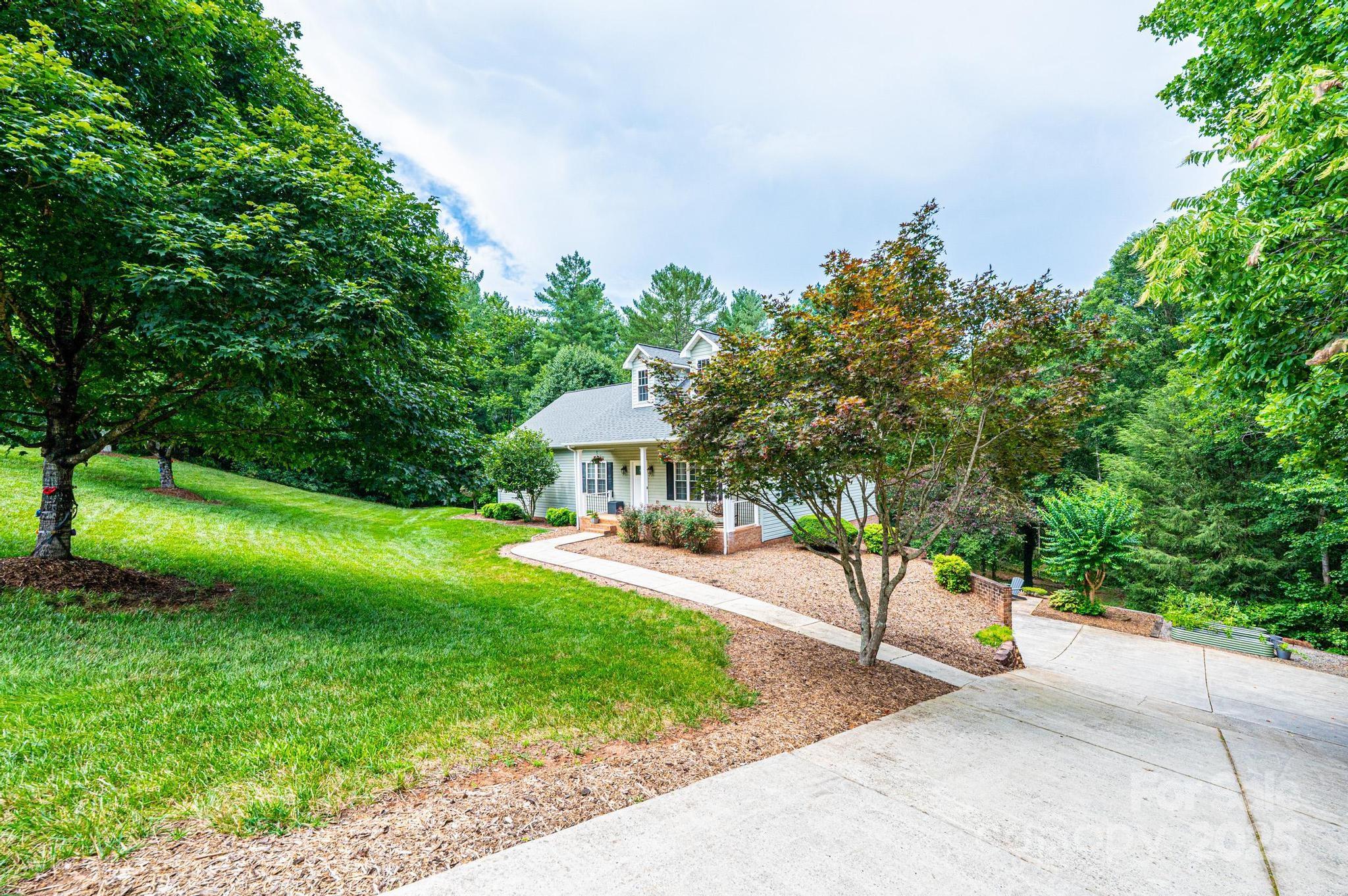 1040 Julius Court