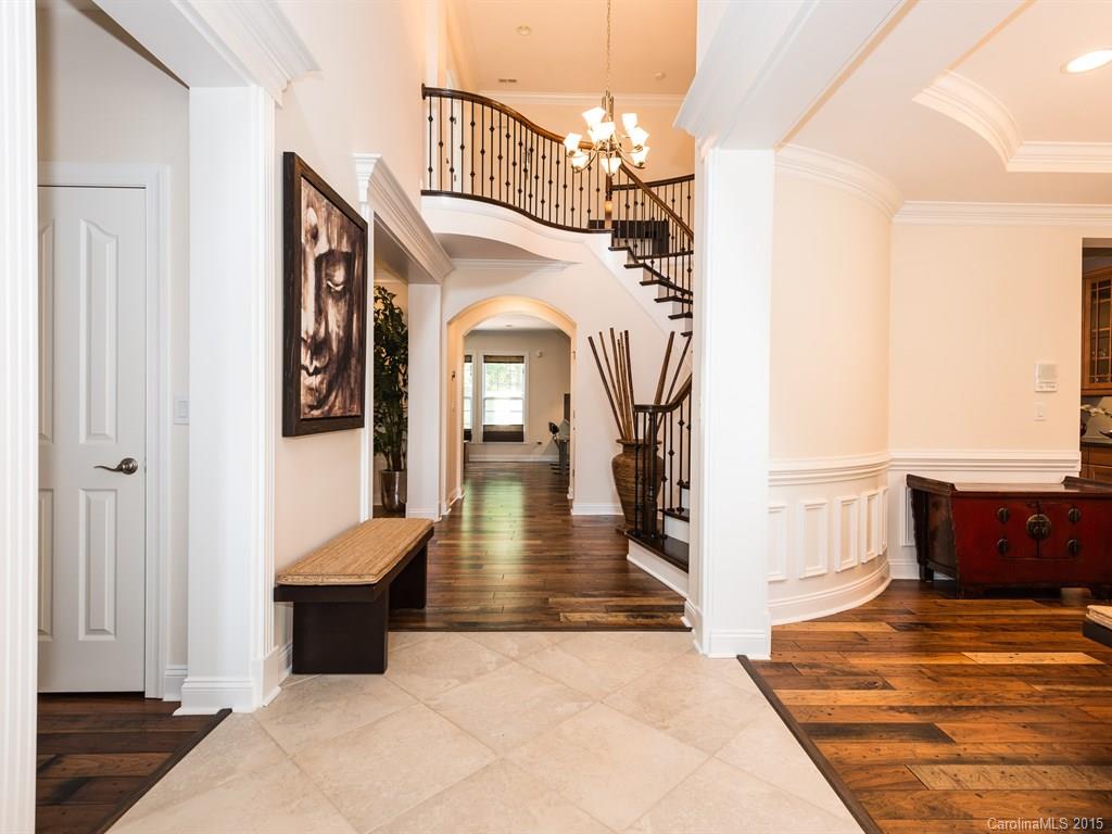 Hollister - Residential