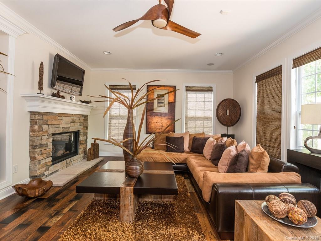 Hollister - Residential