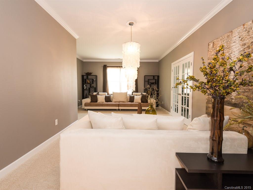 Hollister - Residential