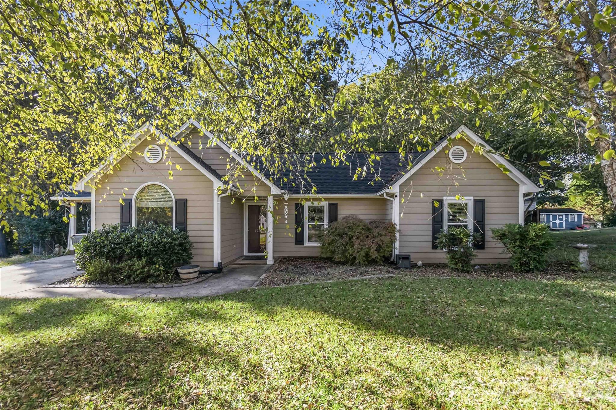 128 Weeping Willow Way