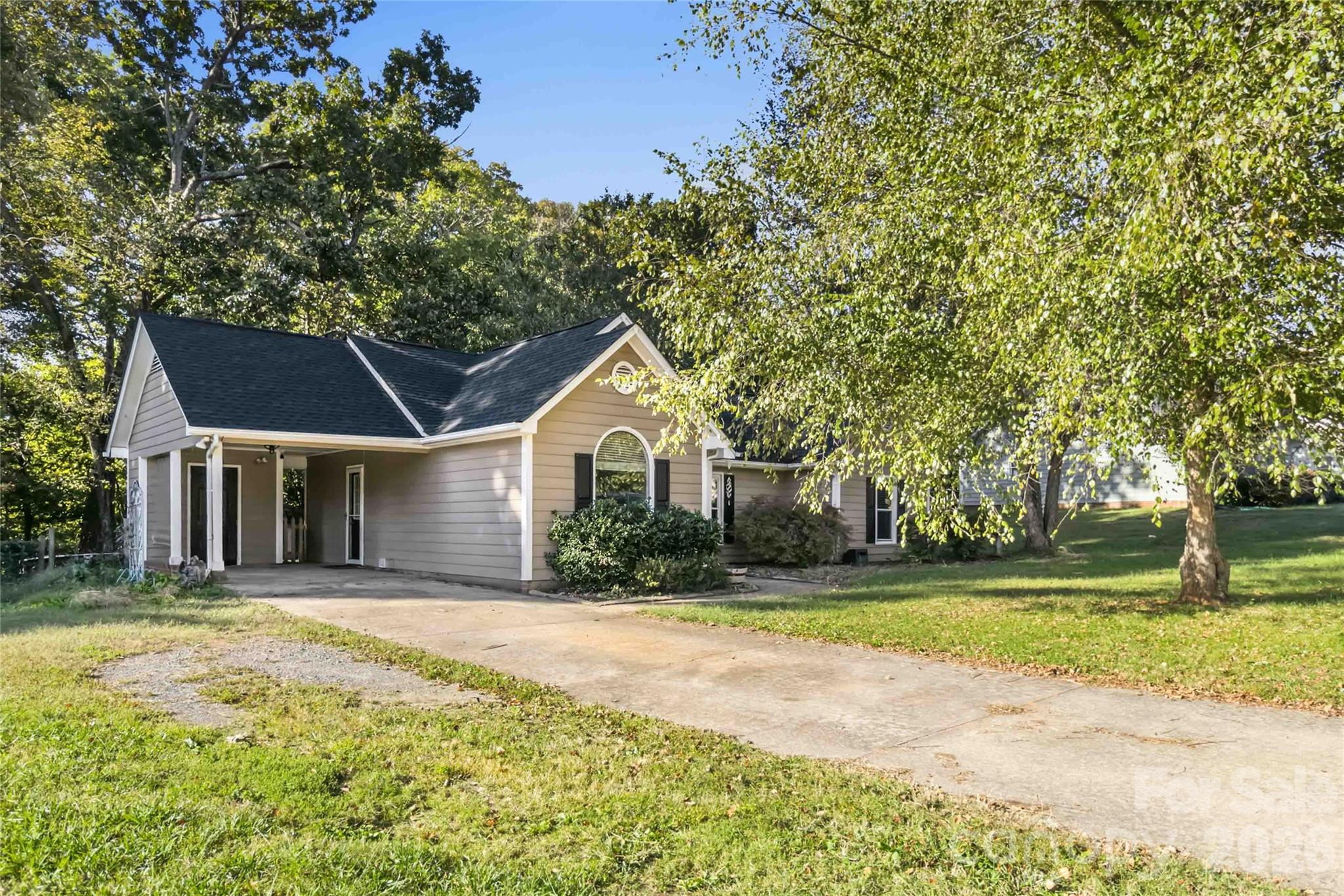 128 Weeping Willow Way