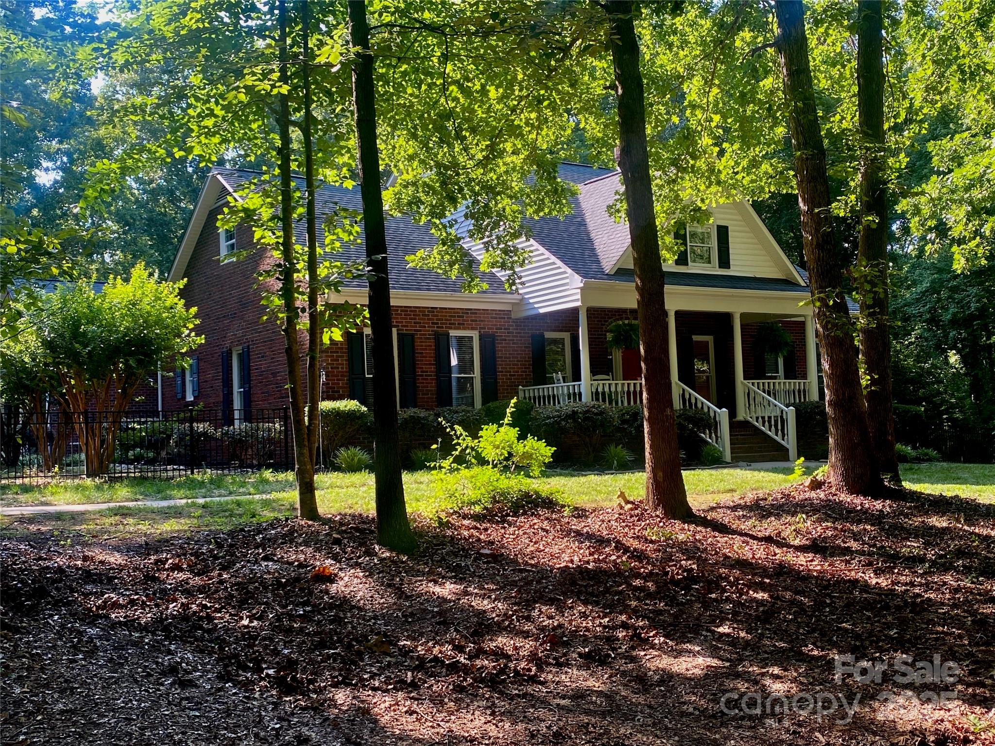 7408 Mockingbird Lane