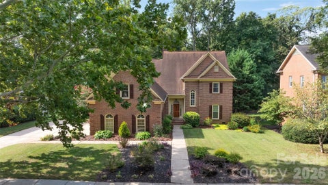 Photo of 10108 Lampkin Way, Charlotte, NC 28269 (MLS # 4419211)