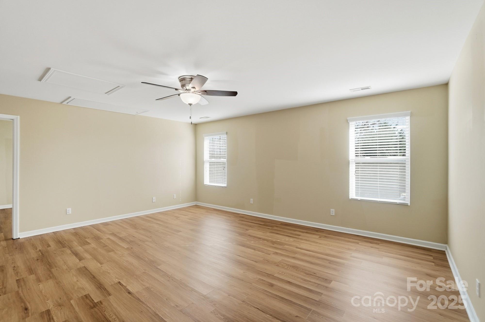 Creekshire Village - Residential