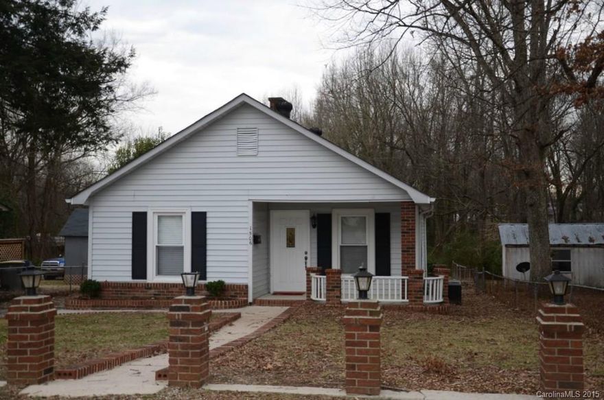 Beautiful upgraded ranch home with rocking chair front porch. New laminate wood flooring in great room master bedroom, and secondary bedroom. Kitchen has ceramic tile, new cabinets counters and tile back-splash. French doors lead out to deck, & large yard. Fresh paint and new blinds through -out home. Nice size Mbedroom. Master bath has huge over sized garden jacuzzi tub and skylights. Functional floor plan. Large great room with ceiling fan & gas fireplace. Close to I85 shopping & restaurants.