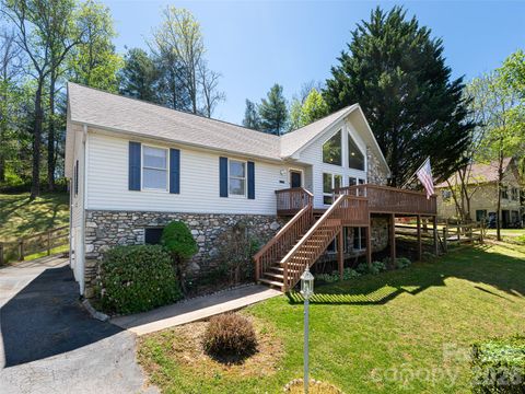Photo of 15 Tiffany Lane, Asheville, NC 28804 (MLS # 4369734)