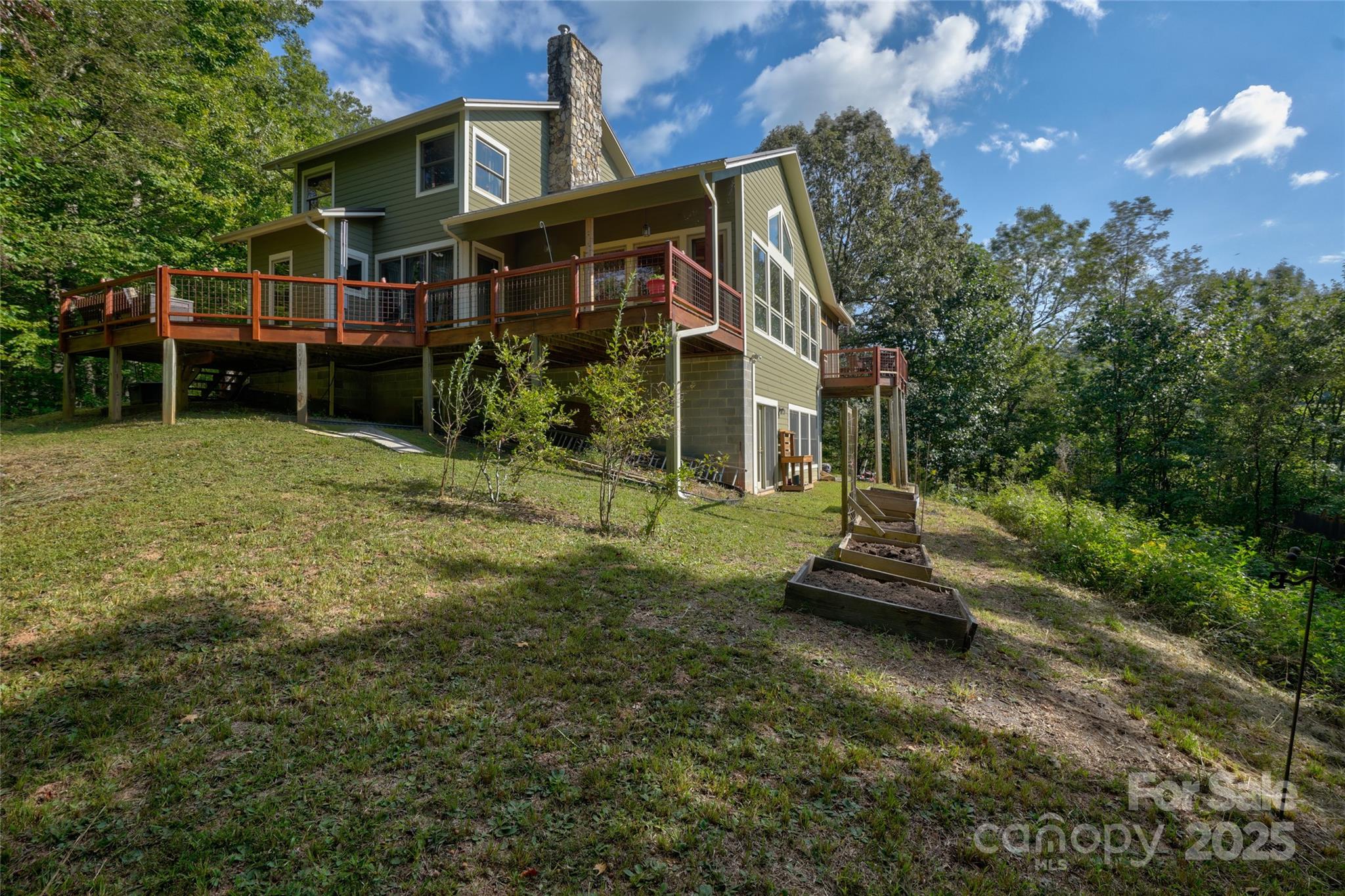 425 Sawmill Creek Road