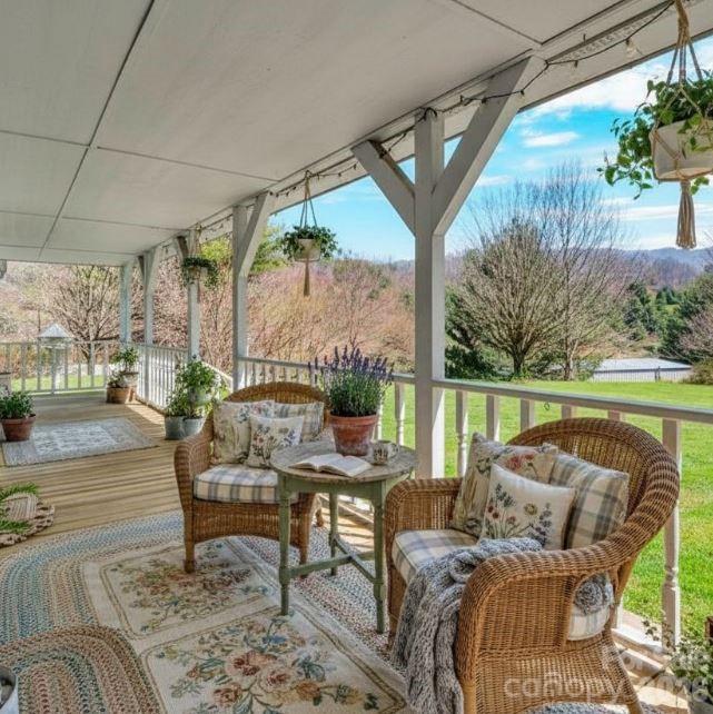 228 Vilas Overlook Drive 1