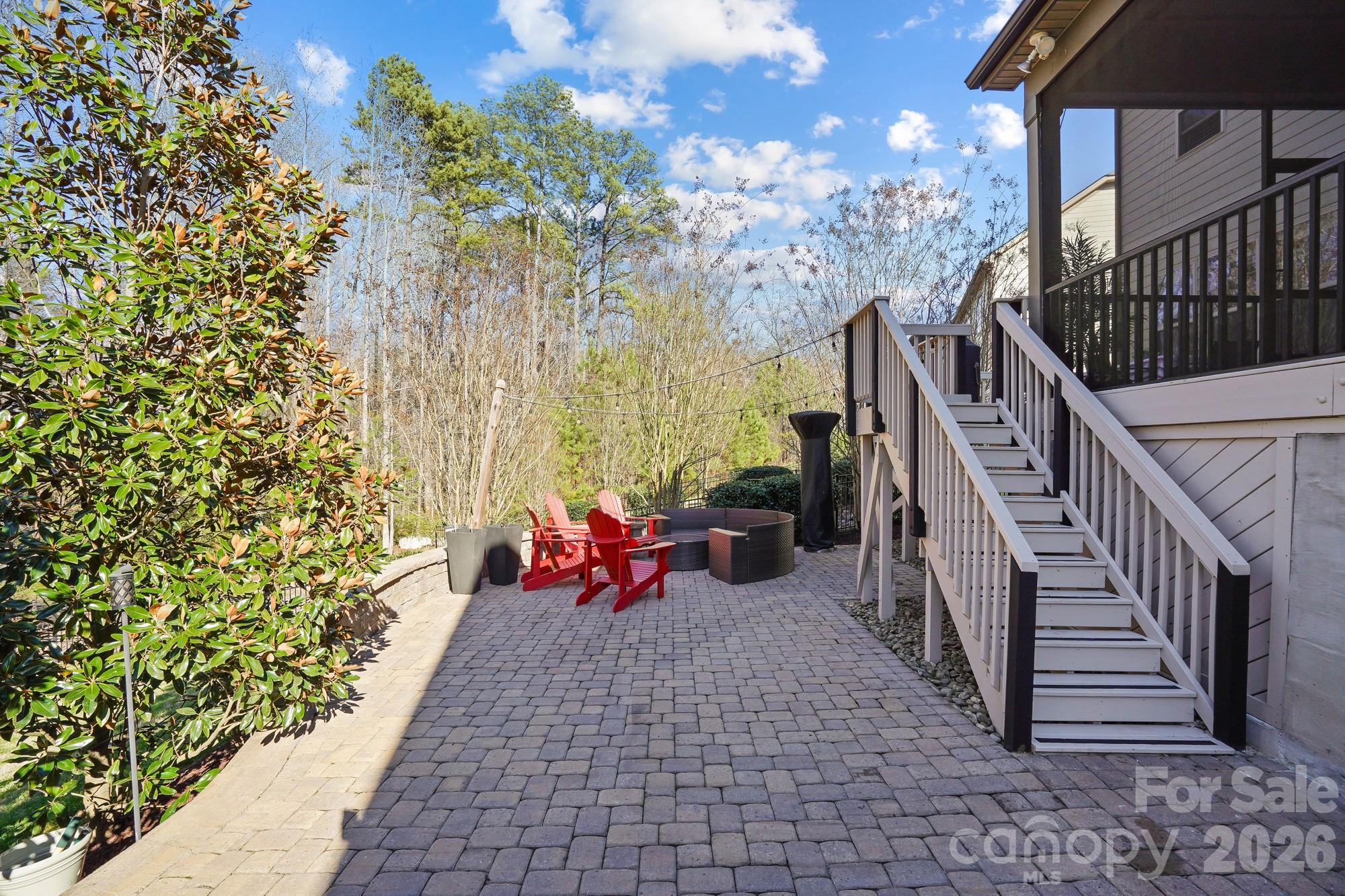 Inverness on Providence - Residential