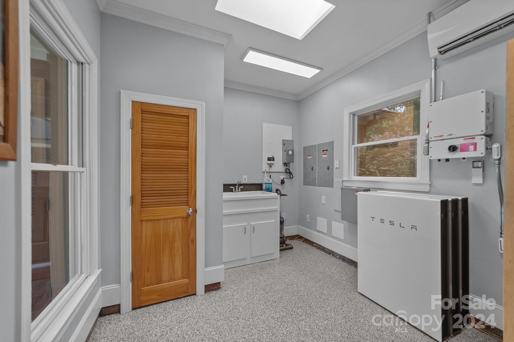 Hamilton Crest - Residential