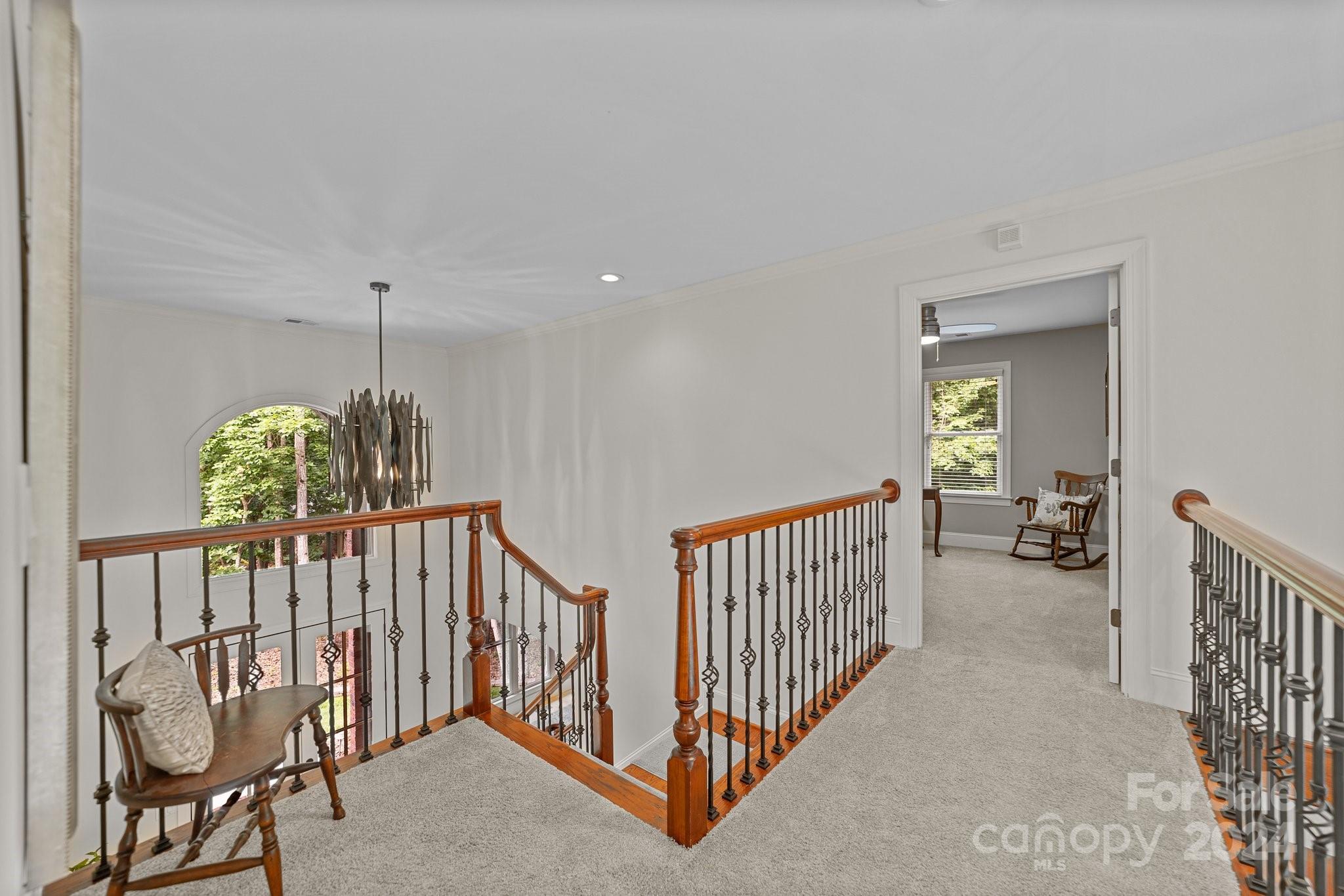 Hamilton Crest - Residential