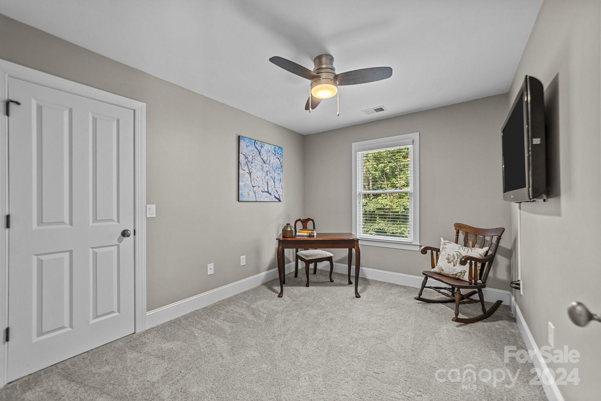 Hamilton Crest - Residential