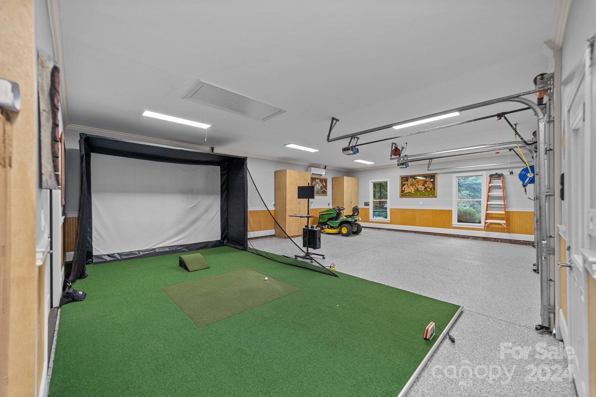 Hamilton Crest - Residential