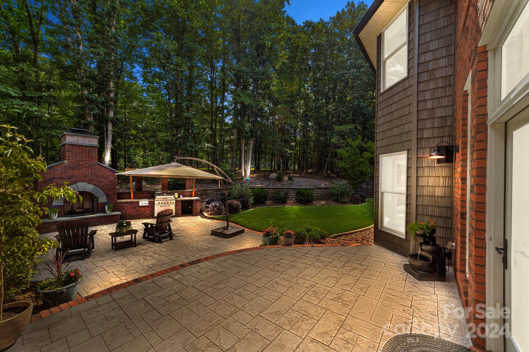 Hamilton Crest - Residential