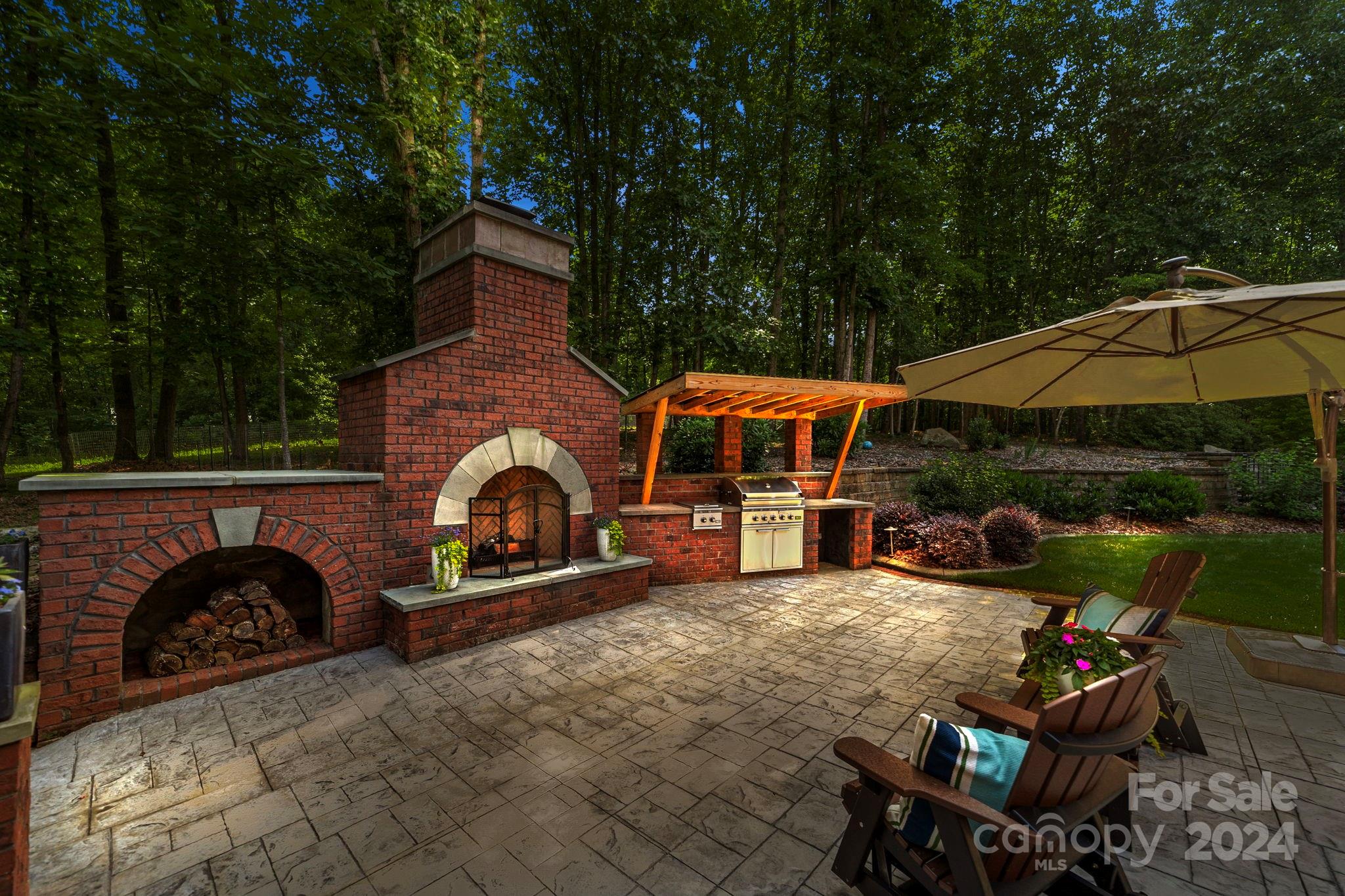 Hamilton Crest - Residential