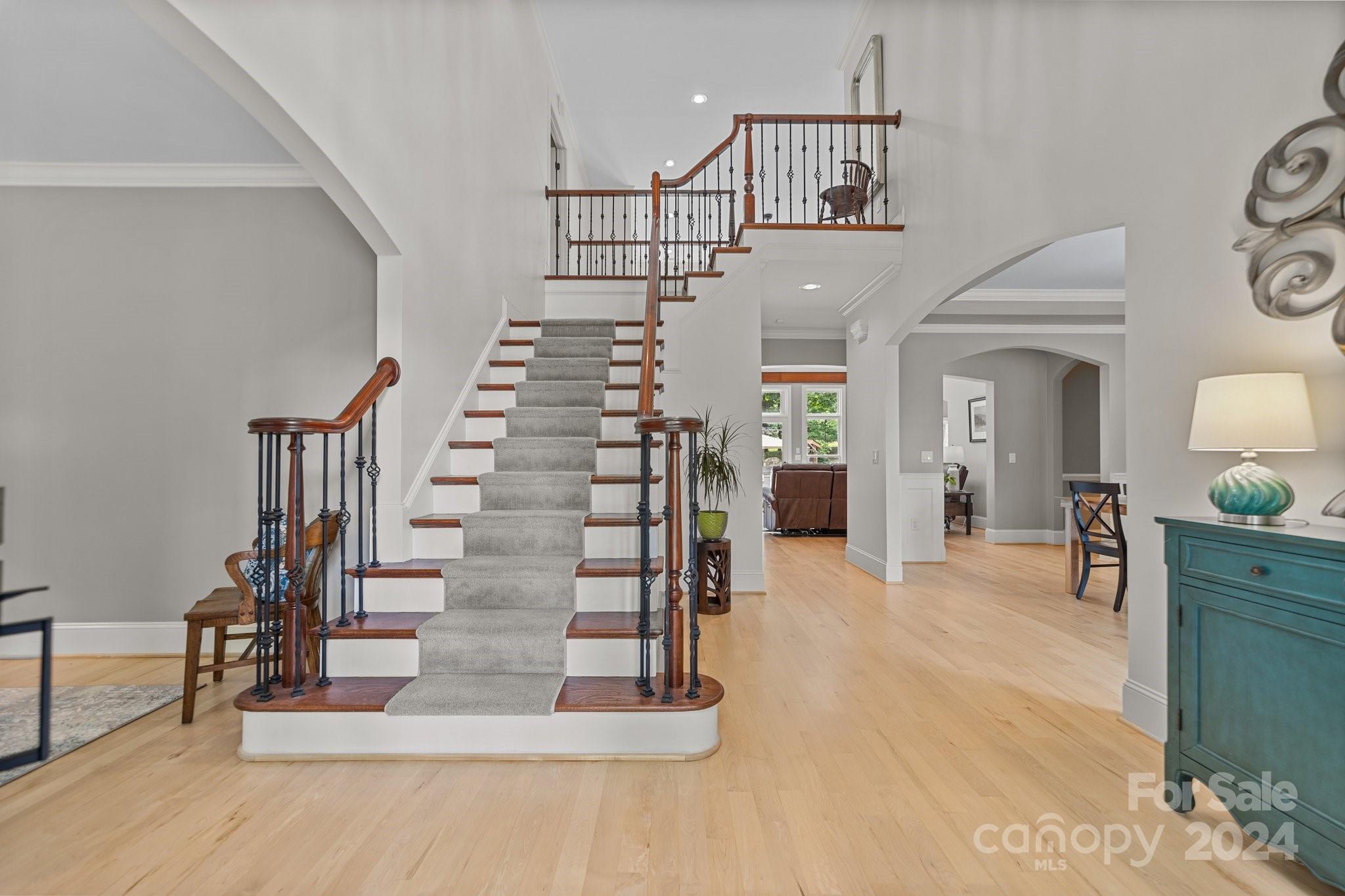 Hamilton Crest - Residential