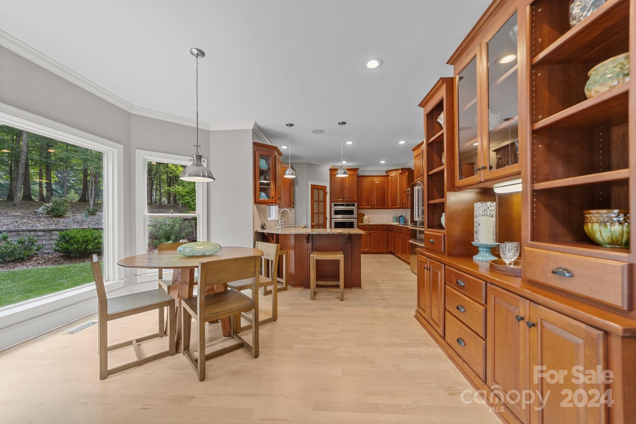 Hamilton Crest - Residential