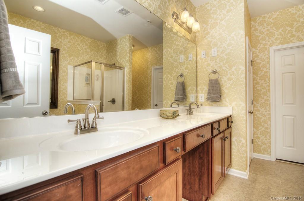 Lake Shore - Residential