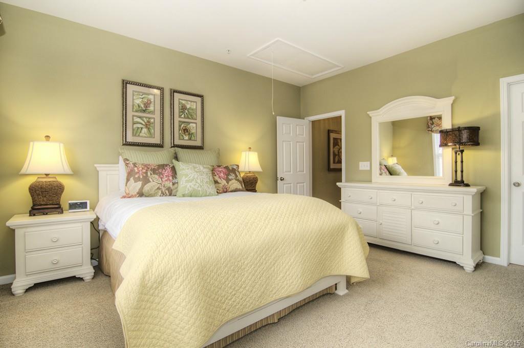 Lake Shore - Residential