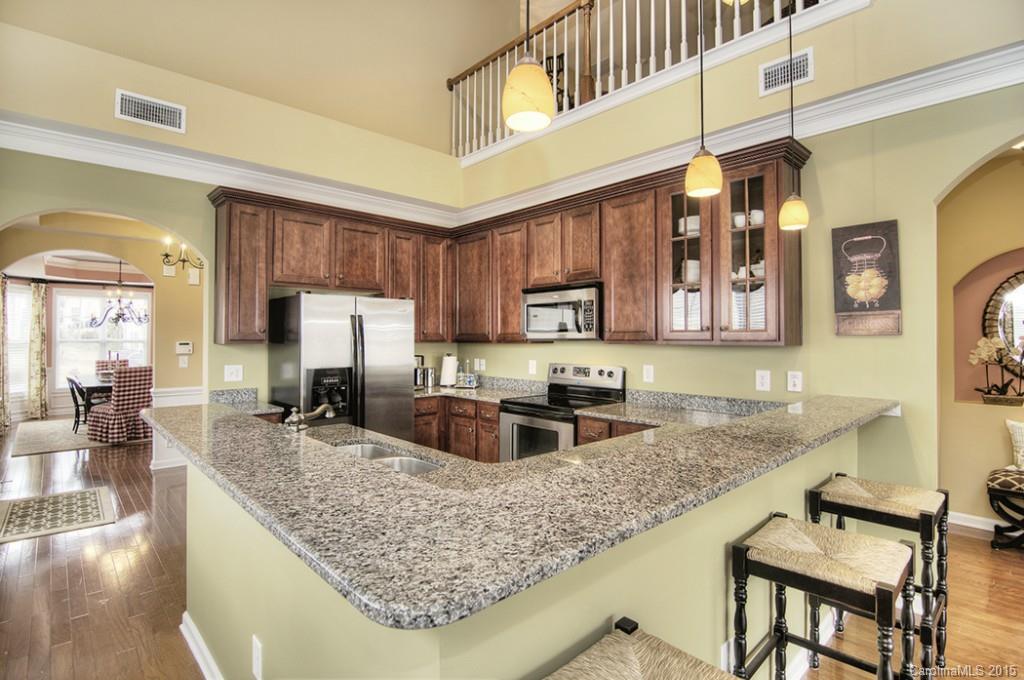 Lake Shore - Residential