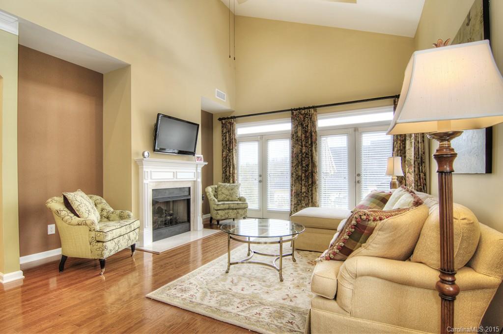 Lake Shore - Residential