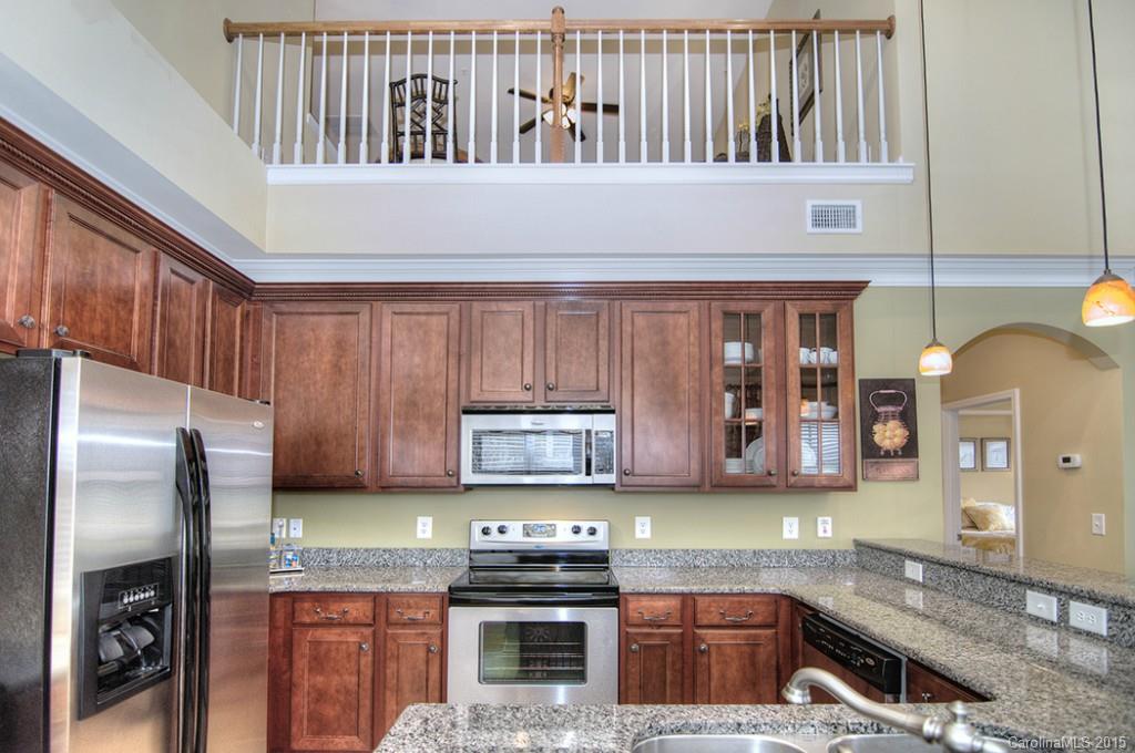 Lake Shore - Residential