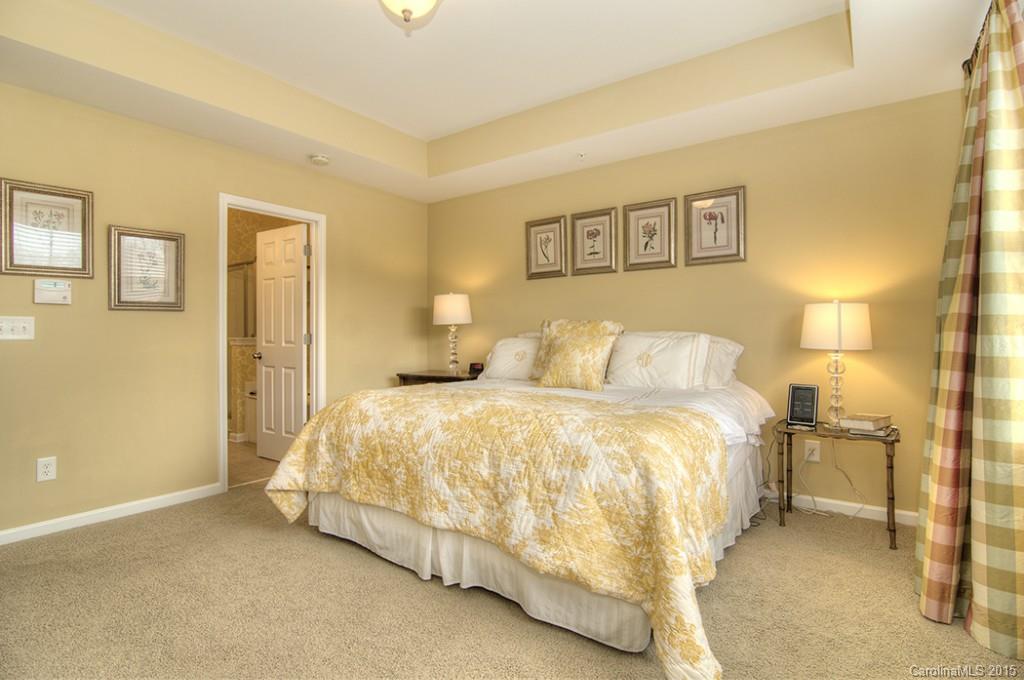 Lake Shore - Residential