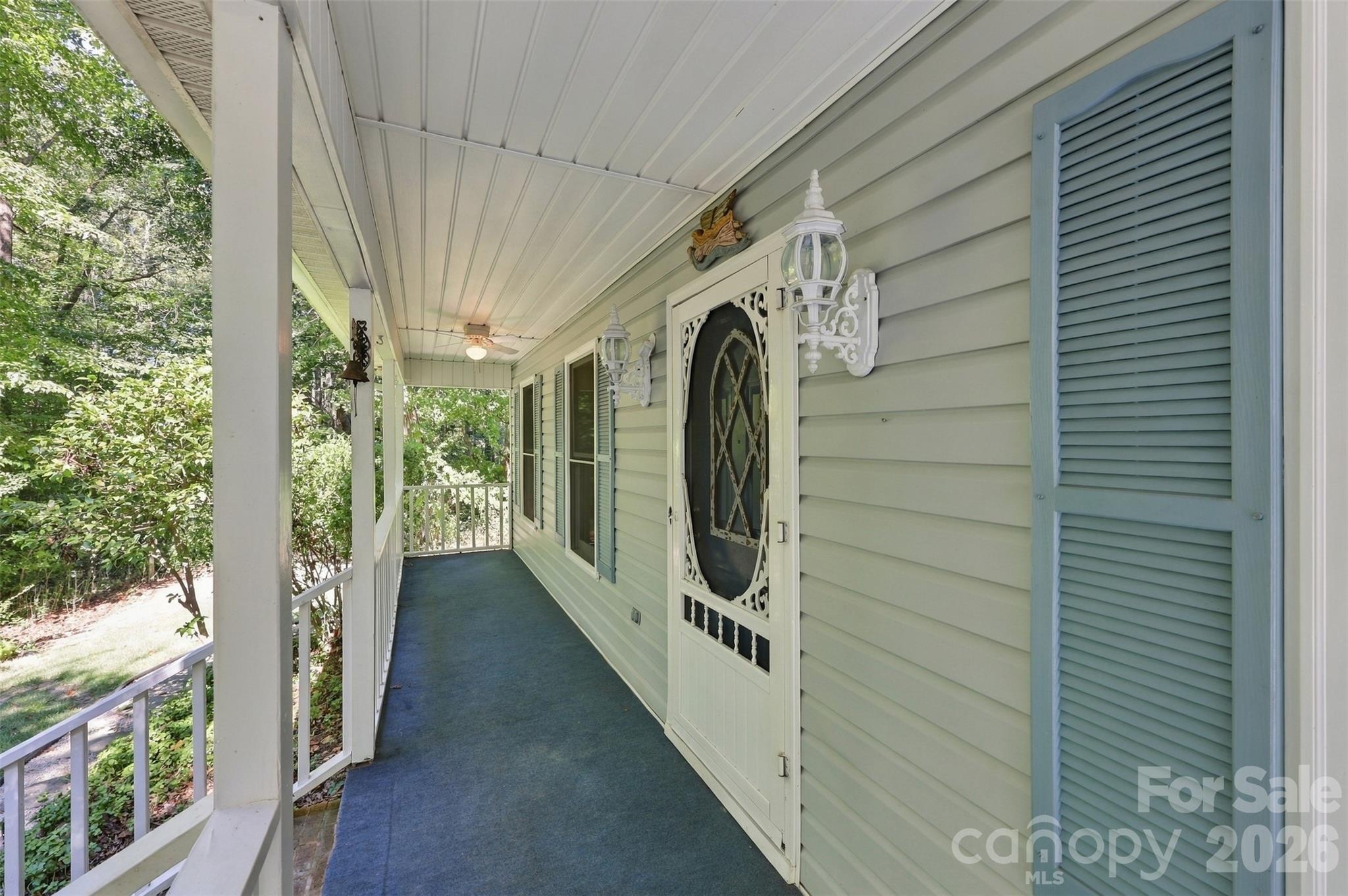4985 Creek Court