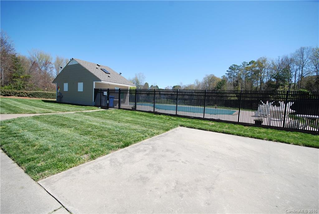Woodside Falls - Residential