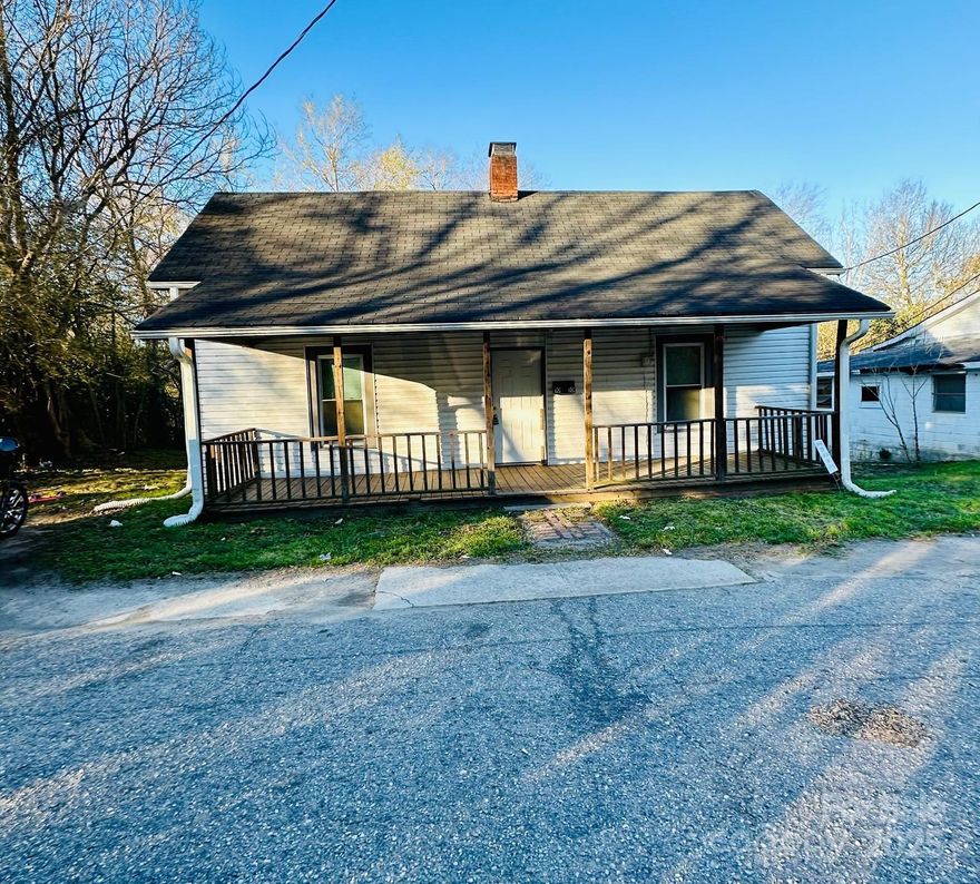 OWNER FINANCE?!!! OWNER FINANCE?!!! Don't miss this incredible opportunity perfect for expanding your portfolio or for families struggling to secure traditional financing! This property needs some TLC but is located in an up-and-coming area of Lancaster, just minutes from downtown, restaurants, and shopping. With a minimum of 10% down, you can make your American dream a reality. Call your agent or call me, just don't let this opportunity slip away!