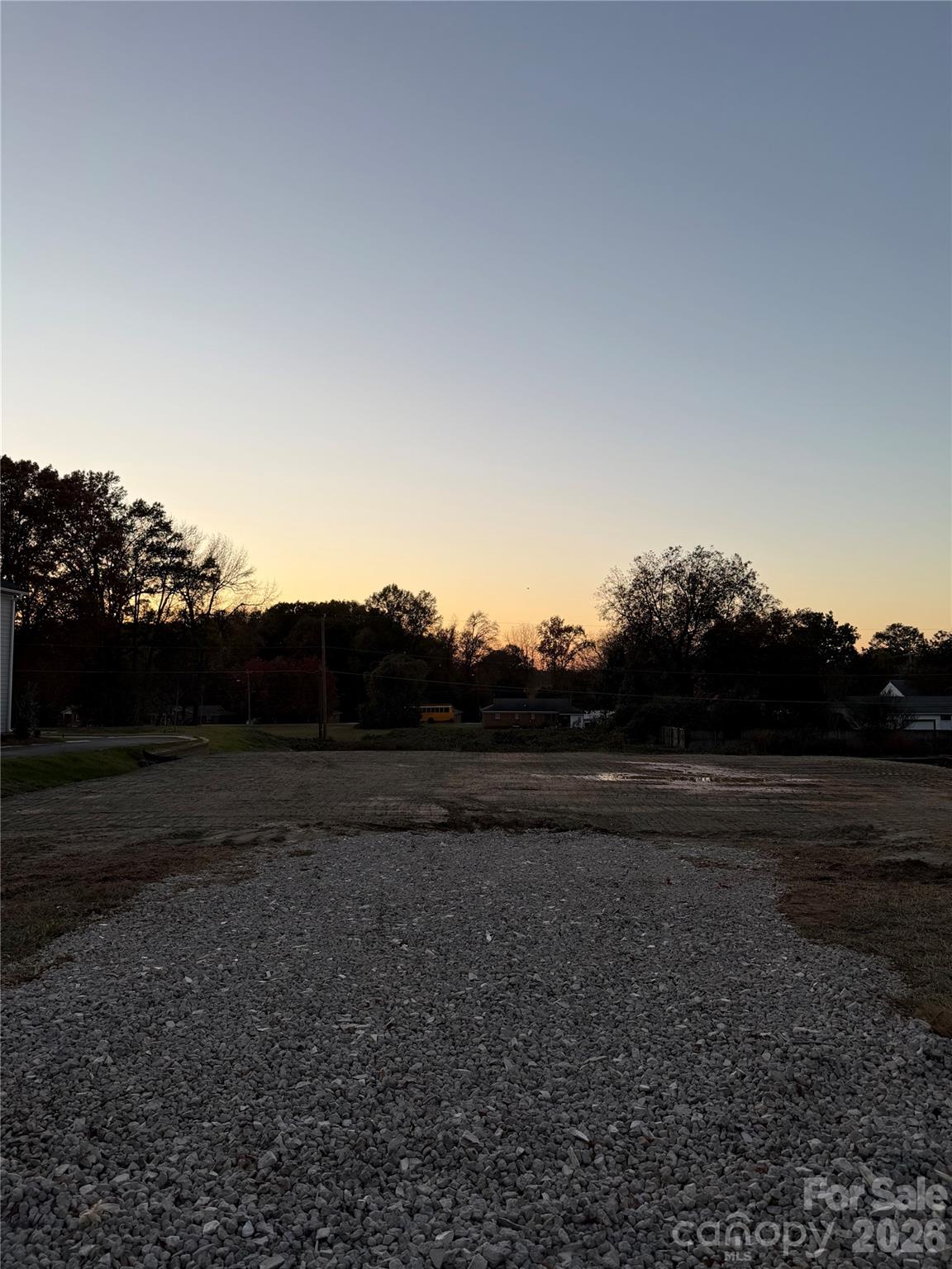 4614, 4618, 4622 Dogwood Place