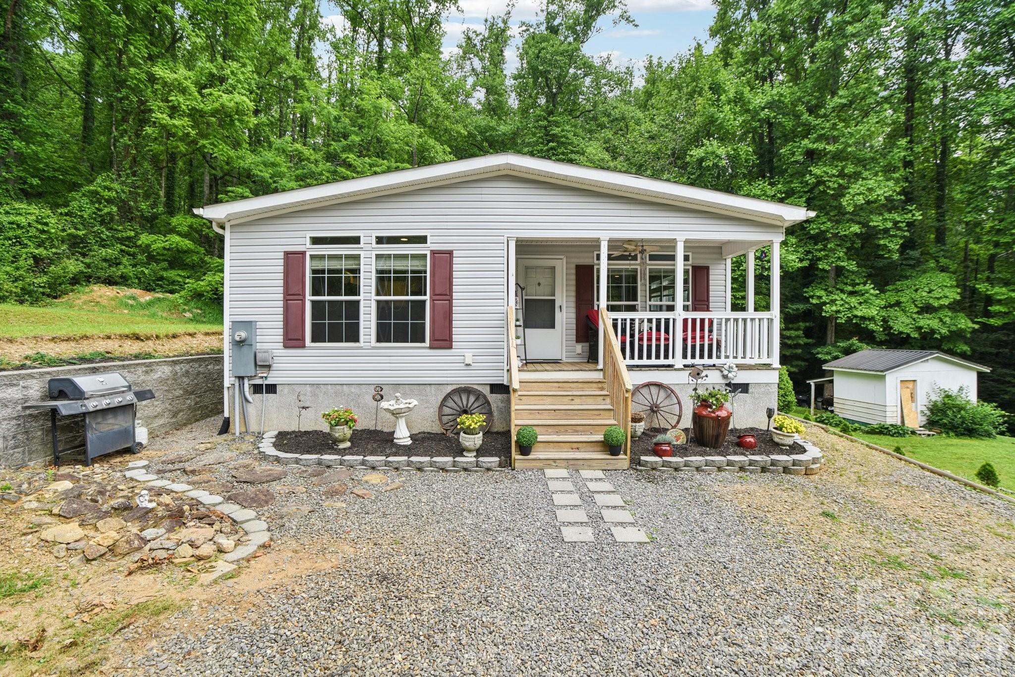 6 Hall Family Drive