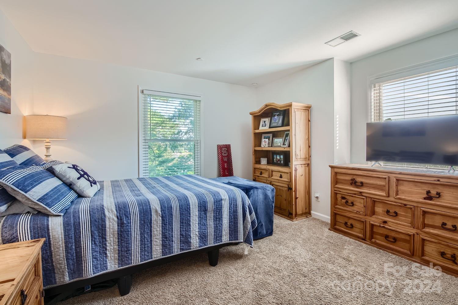 Emerald Point - Residential