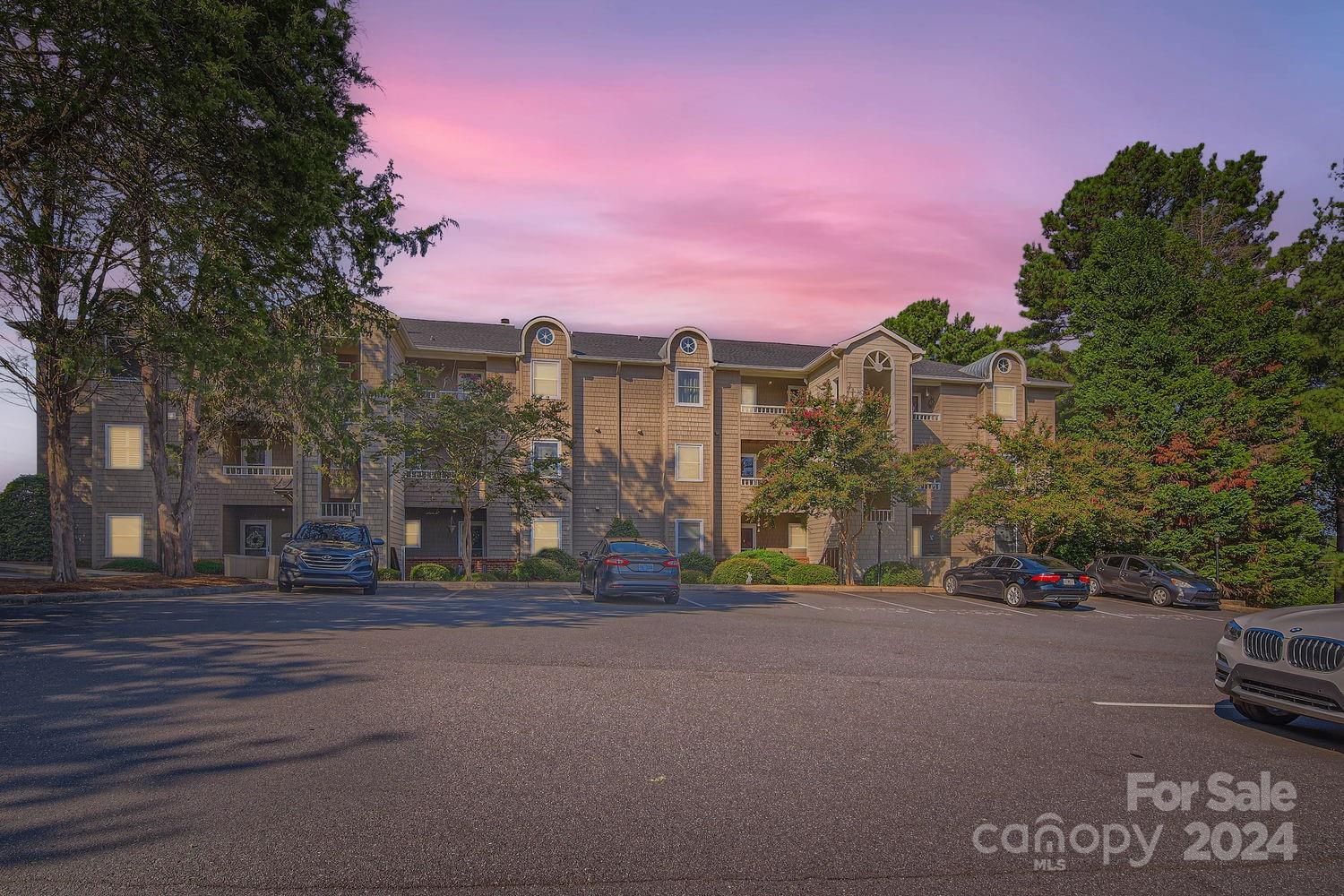 Emerald Point - Residential