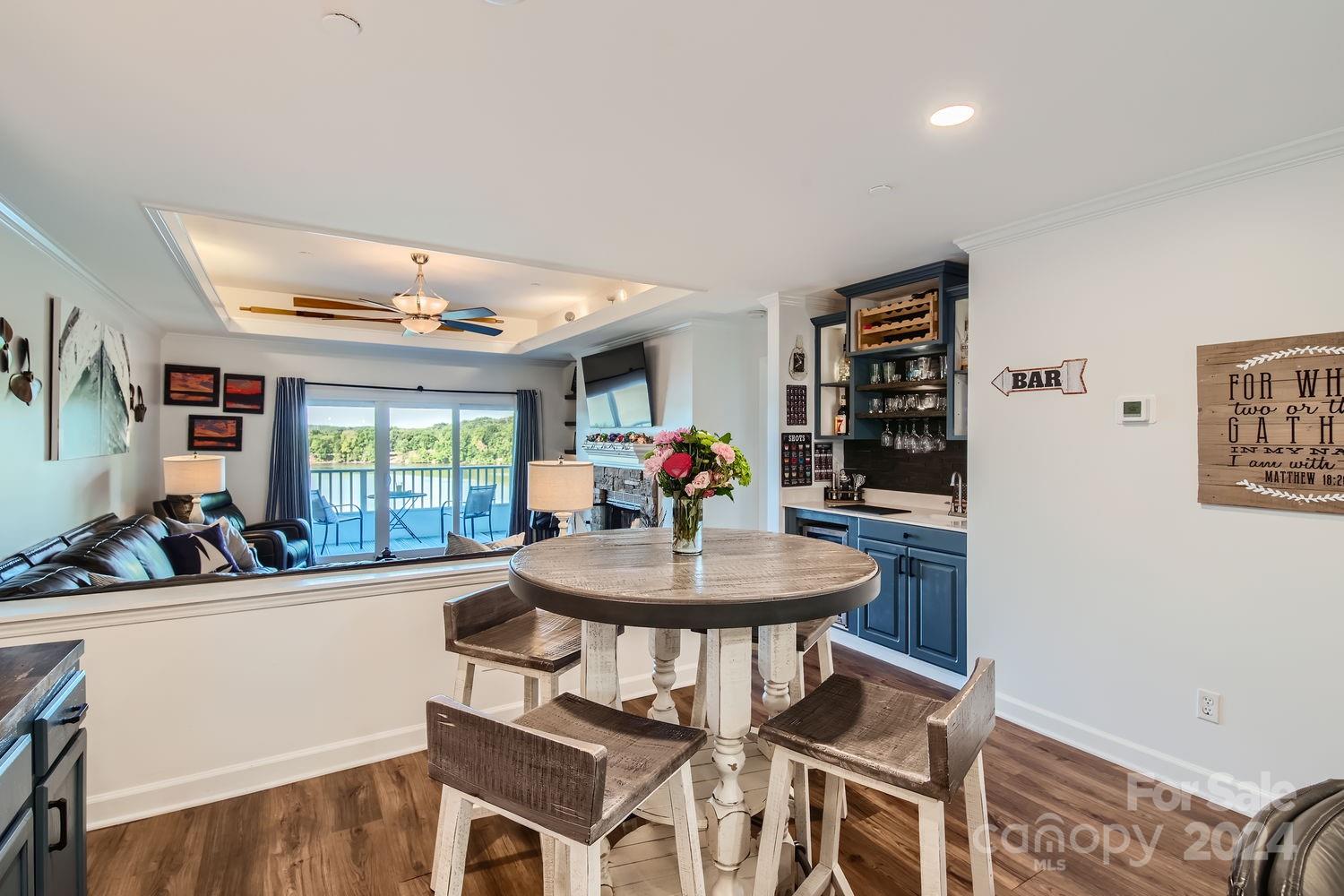 Emerald Point - Residential