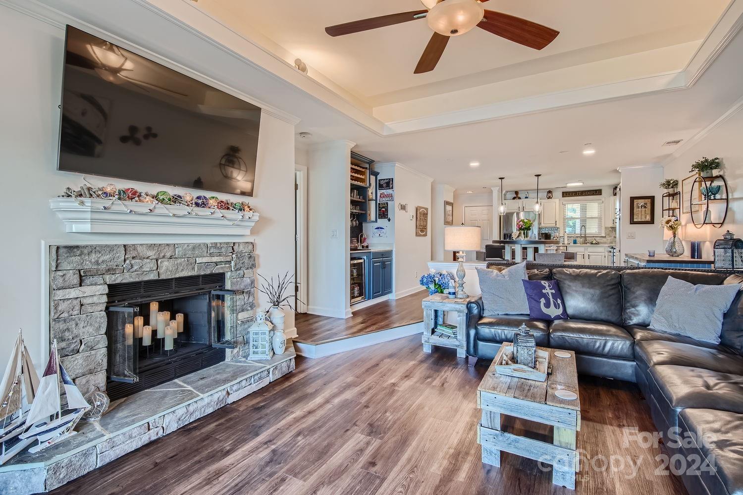 Emerald Point - Residential