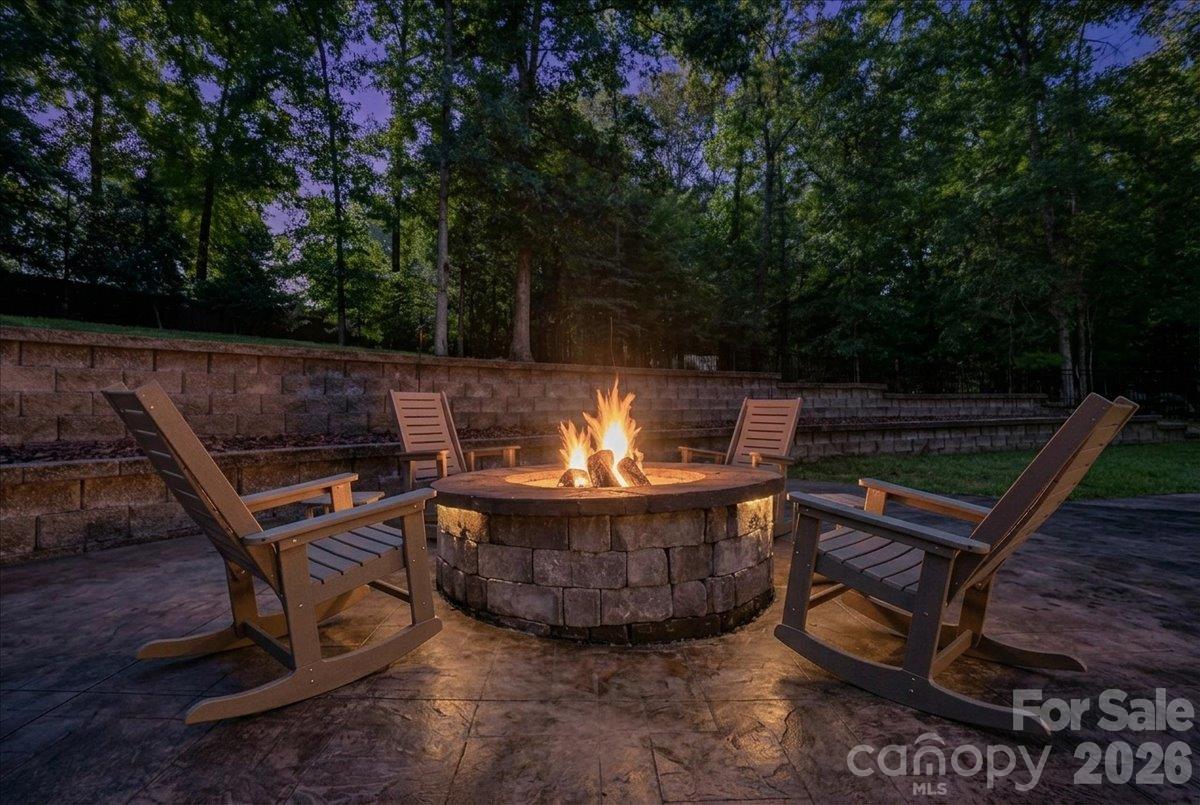 330 Woodland Glen Road