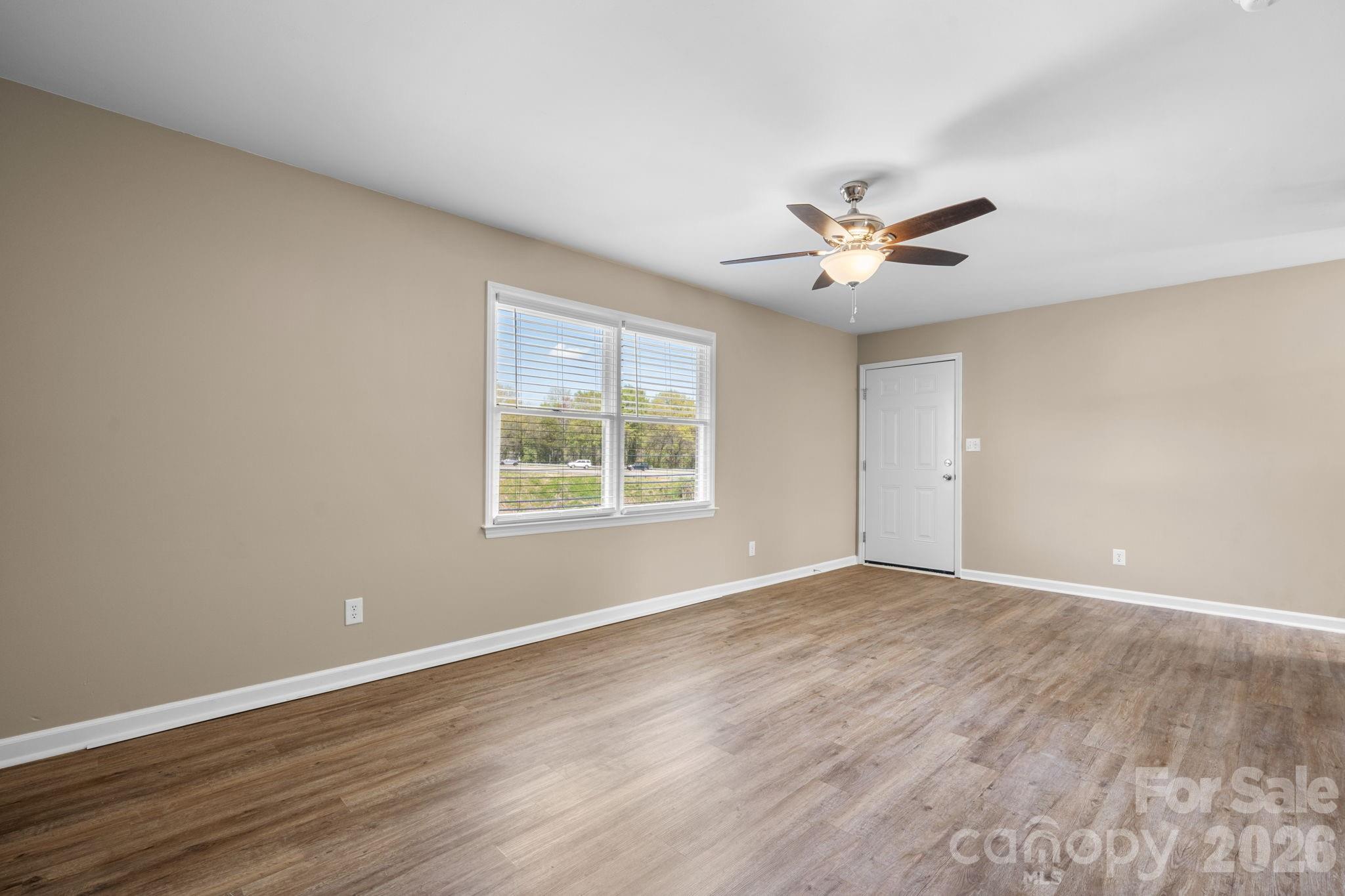 525 12th Street SW 30