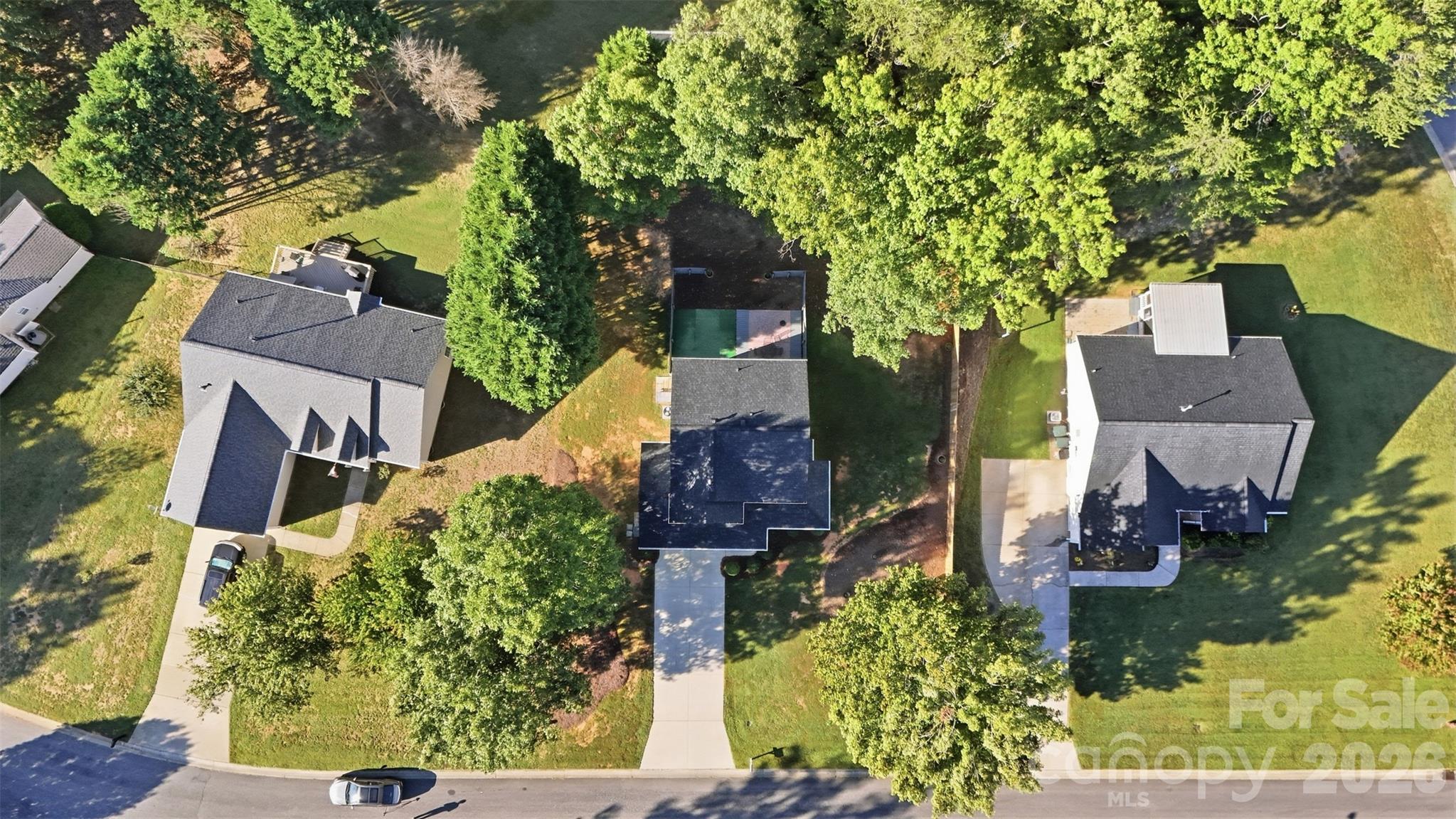 1242 Laurel Woods Drive