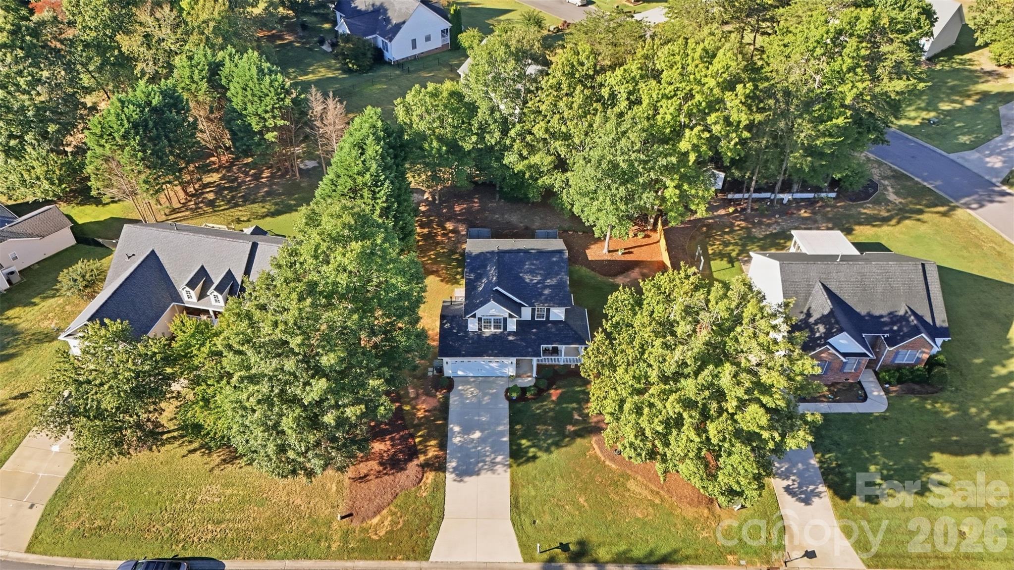 1242 Laurel Woods Drive