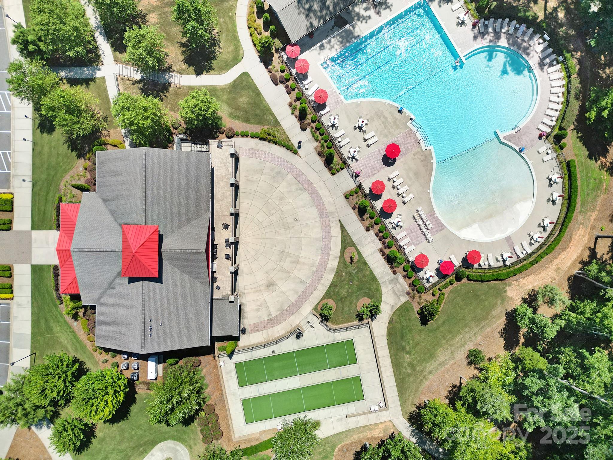 Tree Tops - Residential