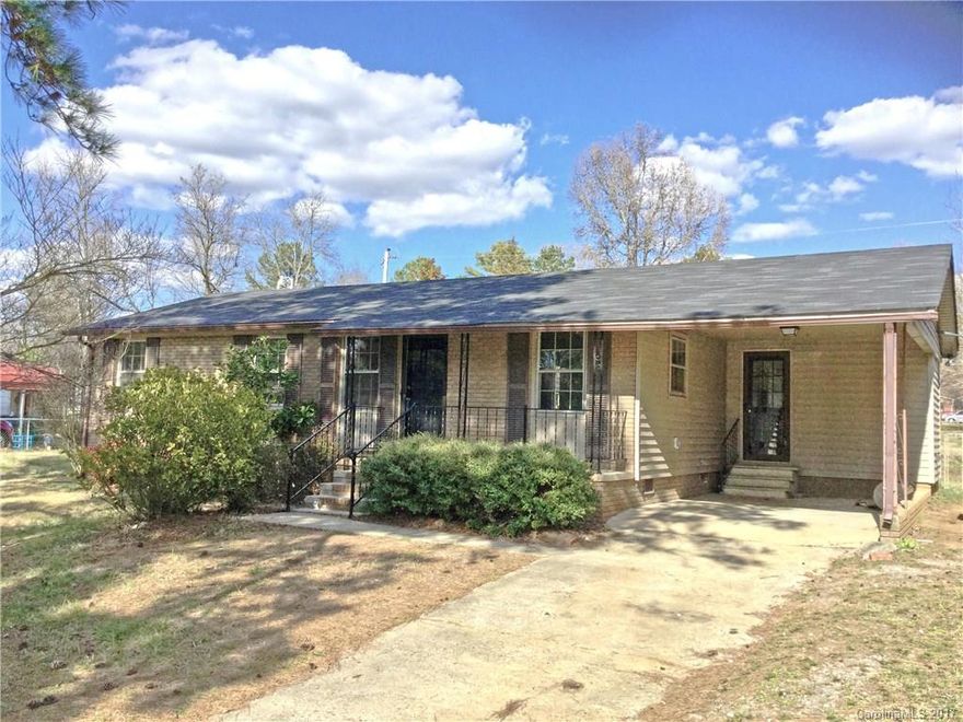 Almost completely renovated brick home in a convenient location. Renovations include kitchen, bathrooms, floors, electrical, plumbing, paint, and a new roof. New kitchen appliances. Large one car detached garage/shop. Fenced yard. Good location convenient to I-77, Cherry Park, Hargett Park, Winthrop . . .
