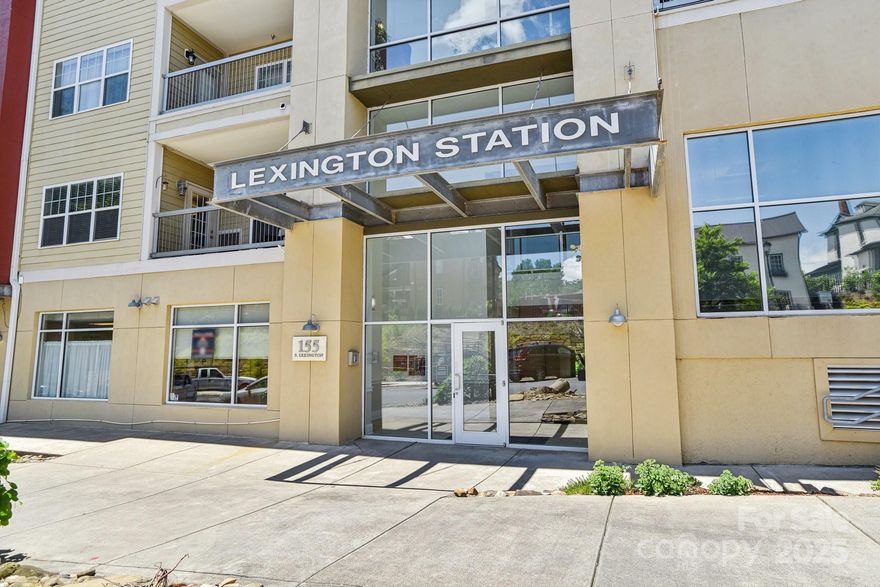 Enjoy city living at 155 S Lexington Ave #206, located in Asheville’s sought-after South Slope district. This beautifully maintained 2BR/2BA condo features a thoughtful split-bedroom layout, 9-ft ceilings, hardwood flooring and crown molding. The kitchen includes granite counters and new energy-efficient stainless appliances. Spacious on suite primary bath has a jetted tub and separate shower. Relax on the covered balcony with a private treetop view. Balcony handrail upgraded 2019. New roof 2024. Entire building interior including stairwells, all have new paint. Interior of unit 206 also has been newly painted 2025. Secure garage parking, elevator access, and close proximity to dining, breweries, and local arts complete the package. 
MOTIVATED SELLER OFFERING $5,000.00 CREDIT AT CLOSING WITH FULL PRICE OFFER!!!
