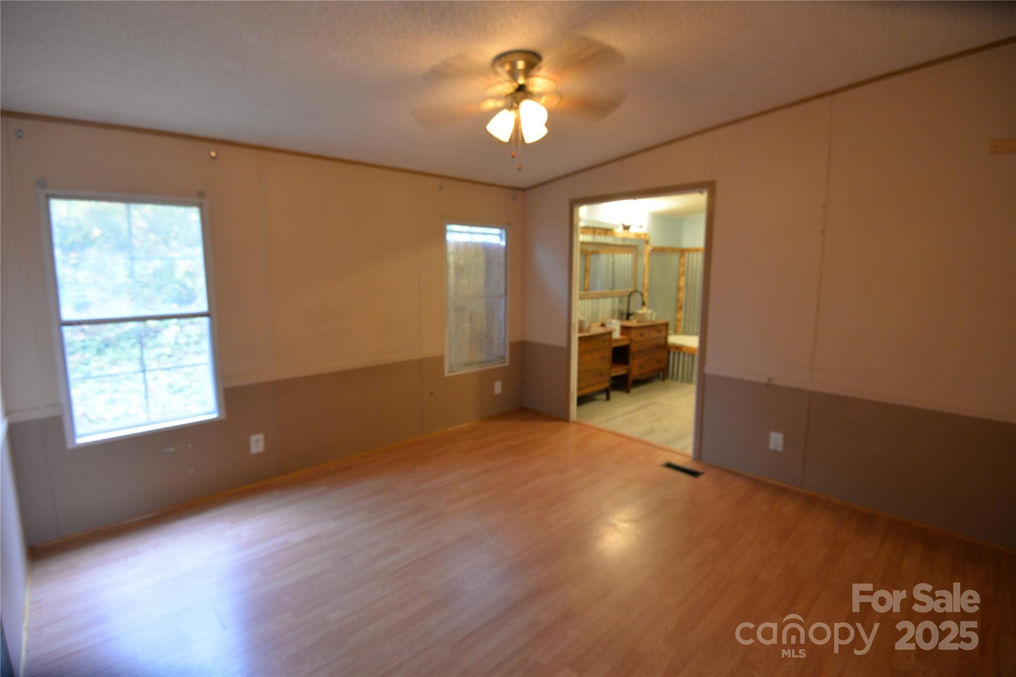 14 Vultures Nest Road