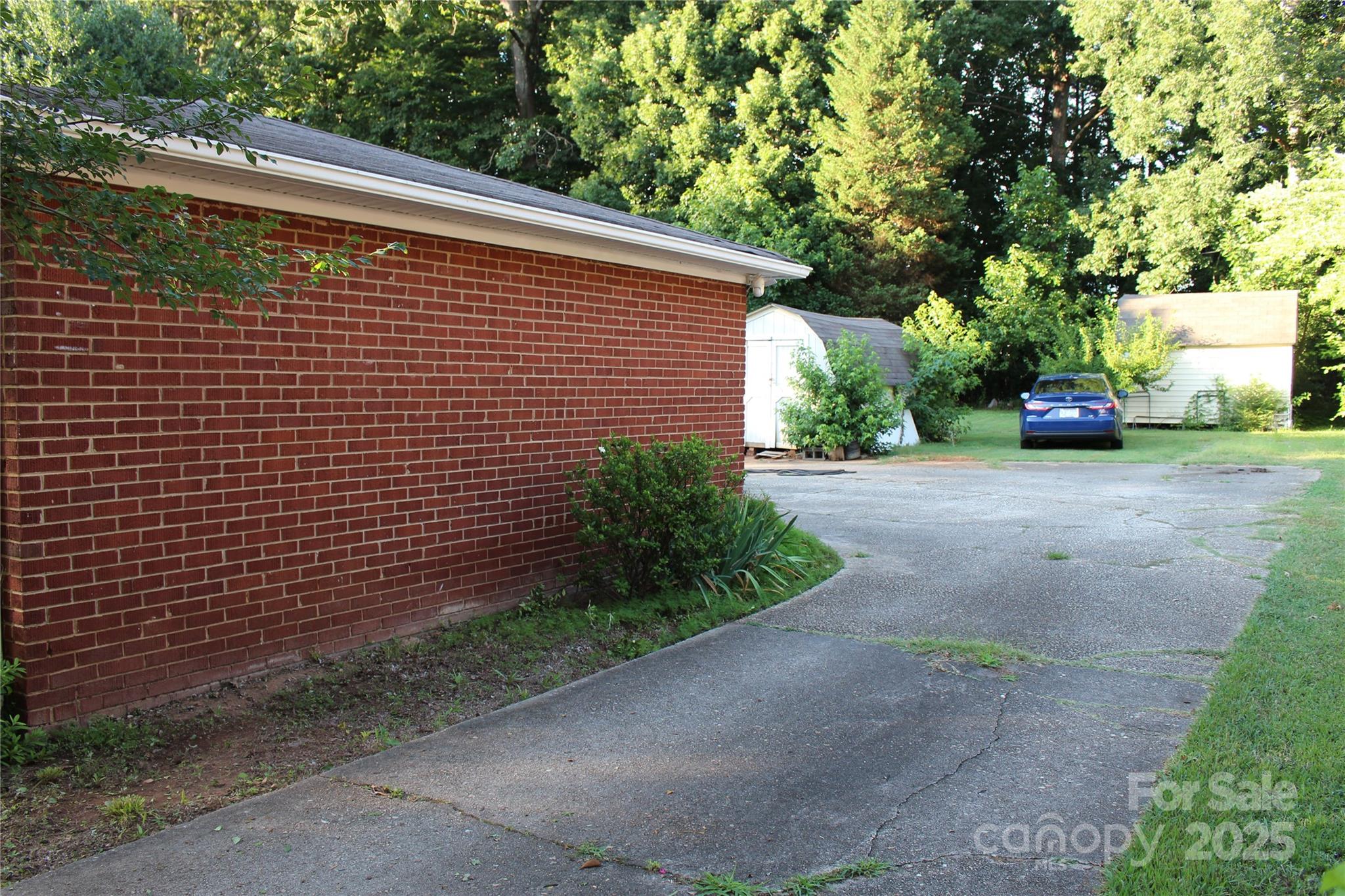 2710 Tallu Road