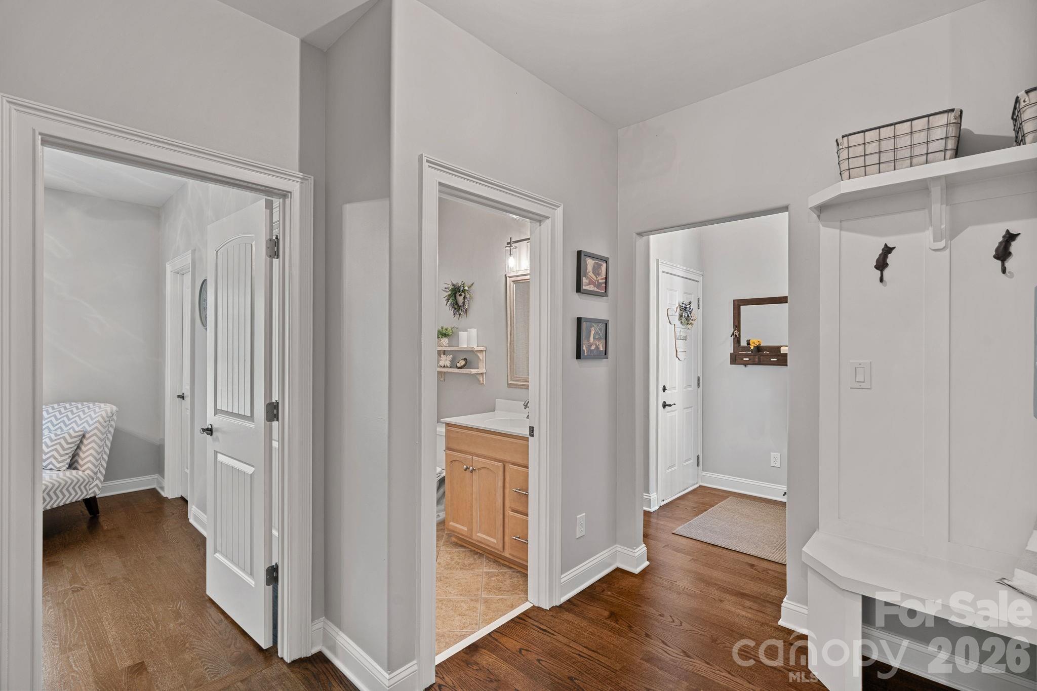 Treetops At Cowans Ford - Residential
